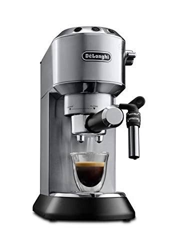 De'Longhi Dedica Style EC 685.M Espresso Siebträgermaschine, Espressomaschine mit Professioneller Milchschaumdüse, nur 15 cm breit, 1 Liter Wassertank, Vollmetallgehäuse, E.S.E Pads geeignet, Silber